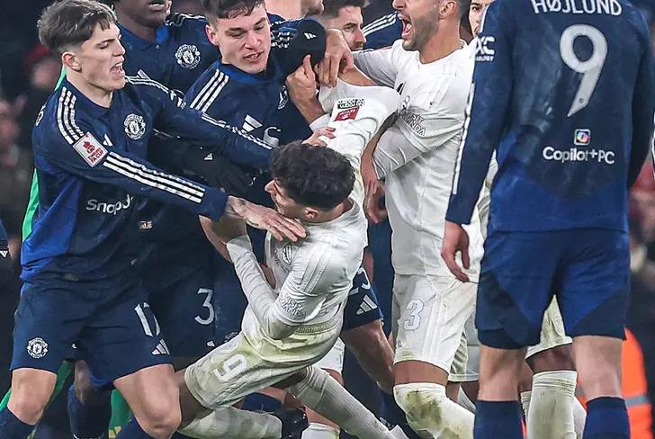 Cámara captó la supuesta palabra que le dijo Harry Maguire a Kai Havertz y que desató pelea en FA Cup
