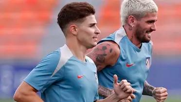 Todo lo que dejó la entrevista en inglés a Julián Álvarez y Rodrigo De Paul