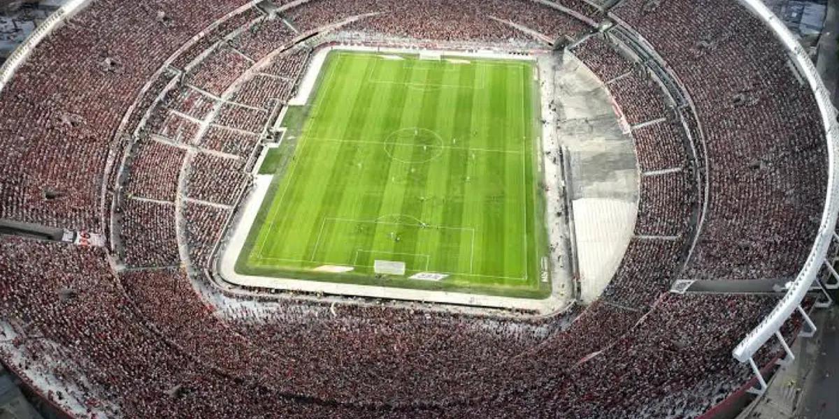 El presidente del club de Argentina que no puede entrar a los estadios