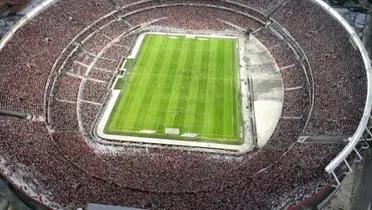 El presidente del club de Argentina que no puede entrar a los estadios