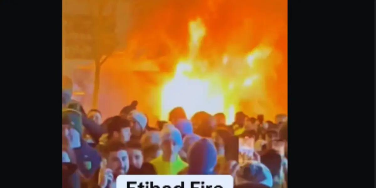 (Video) Incendio alarmante en el Etihad: Susto previo al duelo decisivo del City