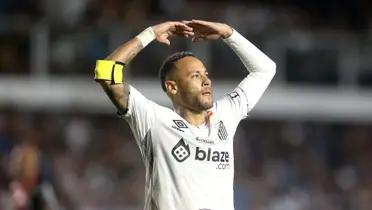 (VIDEO) Así fue el debut de Neymar Jr con el equipo de Santos de Brasil, bailó a todos
