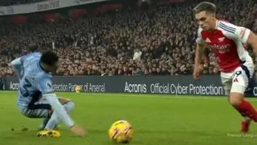 Las redes explotan con el drible de Leo Trossard que destruyó a Pedro Porro