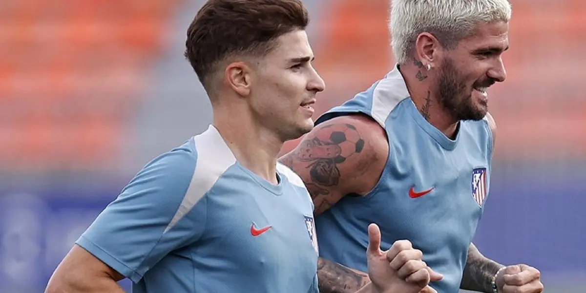 Todo lo que dejó la entrevista en inglés a Julián Álvarez y Rodrigo De Paul
